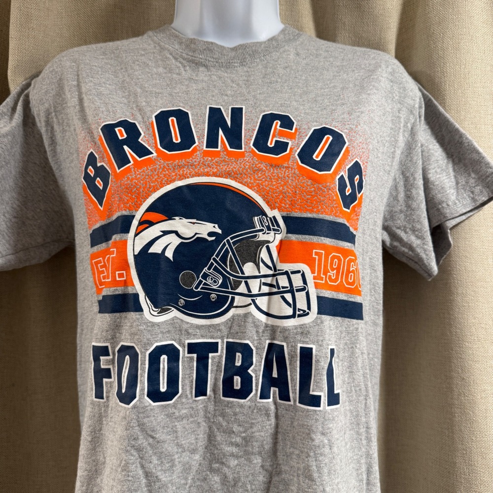 Team NFL Denver Broncos Football Gray T Shirt Mens Small S - Picture 2 of 6